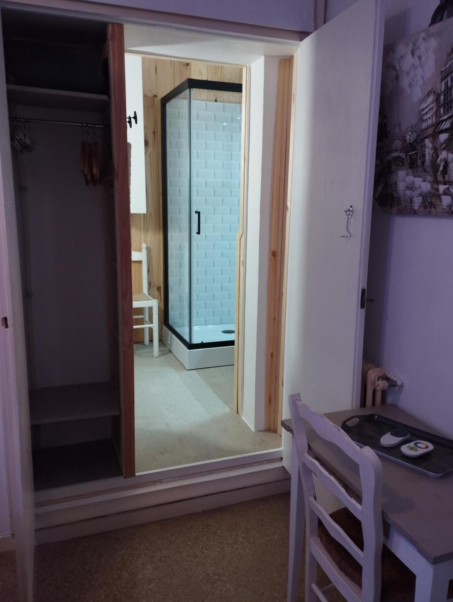 Chambres D'Hotes Chez Catherine A Reus Chambre De Paris Avec Salle De Bains Privee מראה חיצוני תמונה